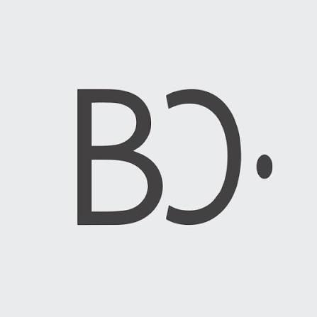 شعار عيادات برايت